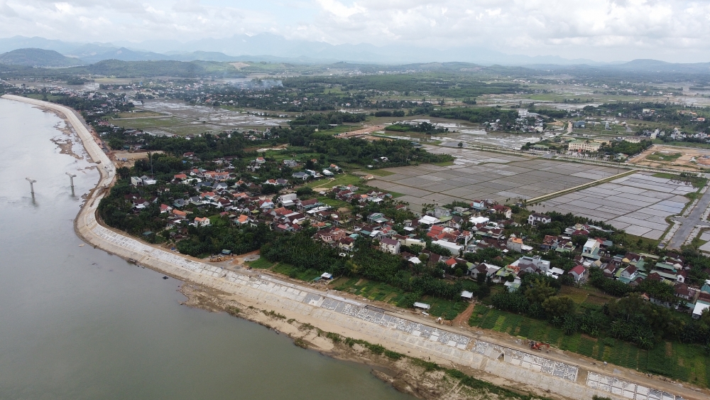 Quảng Ngãi: Hoàn trả 11 tuyến đường phục vụ thi công Dự án Kè chống sạt lở bờ Bắc sông Trà Khúc
