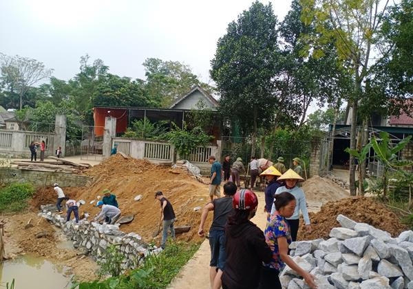 Hương Sơn (Hà Tĩnh): Sôi nổi khí thế xây dựng nông thôn mới, đô thị văn minh những ngày cuối năm