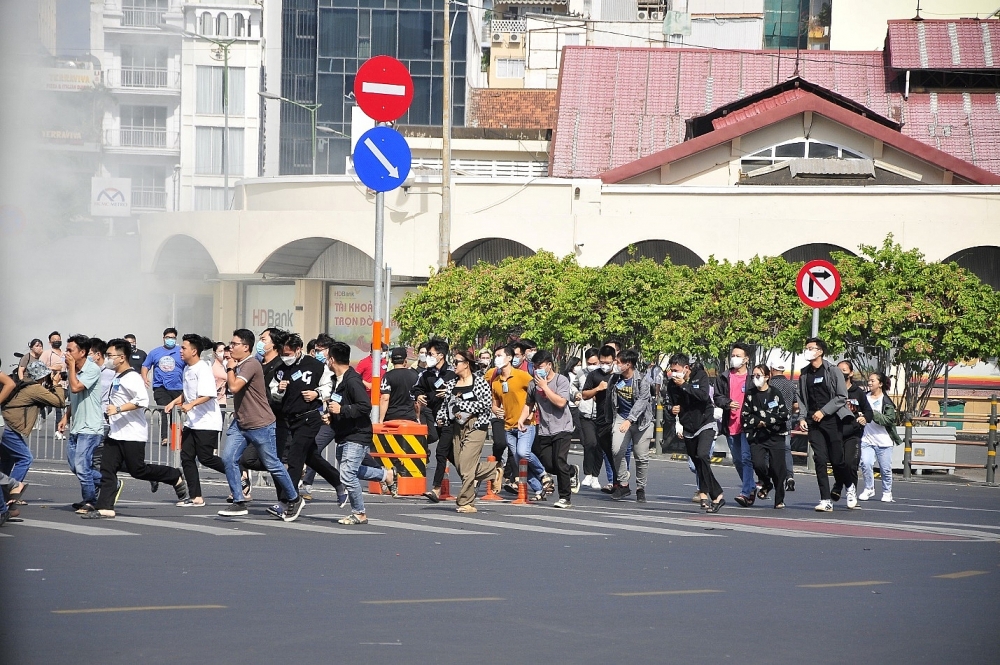 Thành phố Hồ Chí Minh: Hơn 5.000 người diễn tập chữa cháy hầm nhà ga Metro số 1
