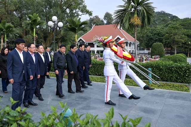 Thủ tướng Phạm Minh Chính tuyên bố khánh thành 4 dự án giao thông quan trọng