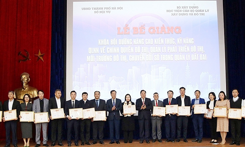 Hà Nội: 350 cán bộ lãnh đạo cấp cơ sở được đào tạo về phát triển đô thị