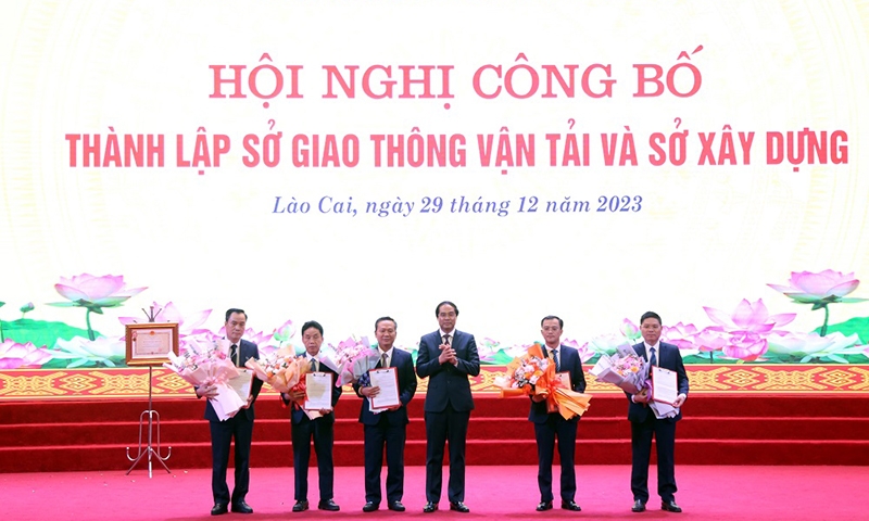 Lào Cai: Công bố quyết định thành lập Sở Xây dựng