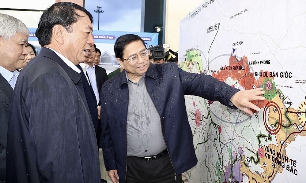 Thủ tướng Phạm Minh Chính kiểm tra tình hình thực hiện nâng cấp Cửa khẩu quốc tế Trà Lĩnh