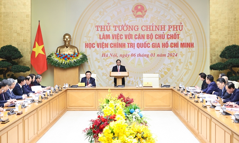 Thủ tướng Chính phủ làm việc với cán bộ chủ chốt Học viện Chính trị Quốc gia Hồ Chí Minh