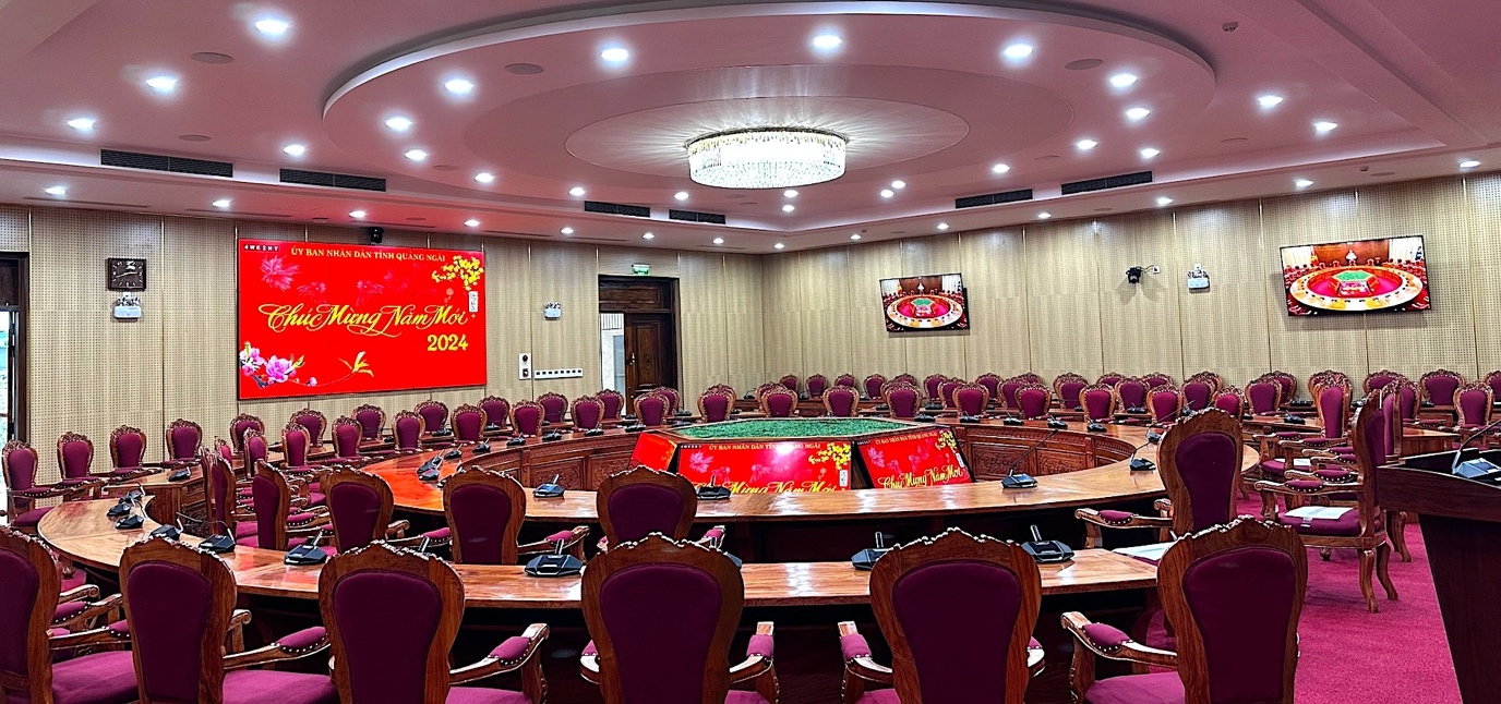 Chấp thuận kết quả nghiệm thu hoàn thành công trình Hội trường thuộc Trụ sở UBND tỉnh Quảng Ngãi