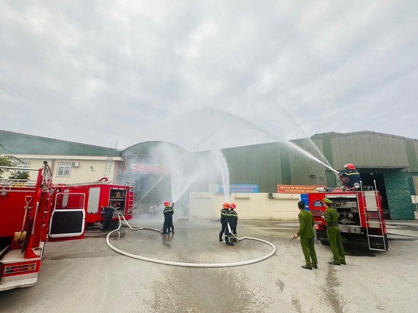 Hà Tĩnh: Tổ chức diễn tập phòng cháy, chữa cháy dịp giáp Tết tại doanh nghiệp