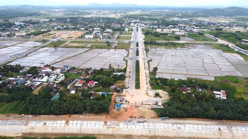 Quảng Ngãi: Công bố Quyết định công nhận đô thị mới Sơn Tịnh đạt tiêu chuẩn đô thị loại V
