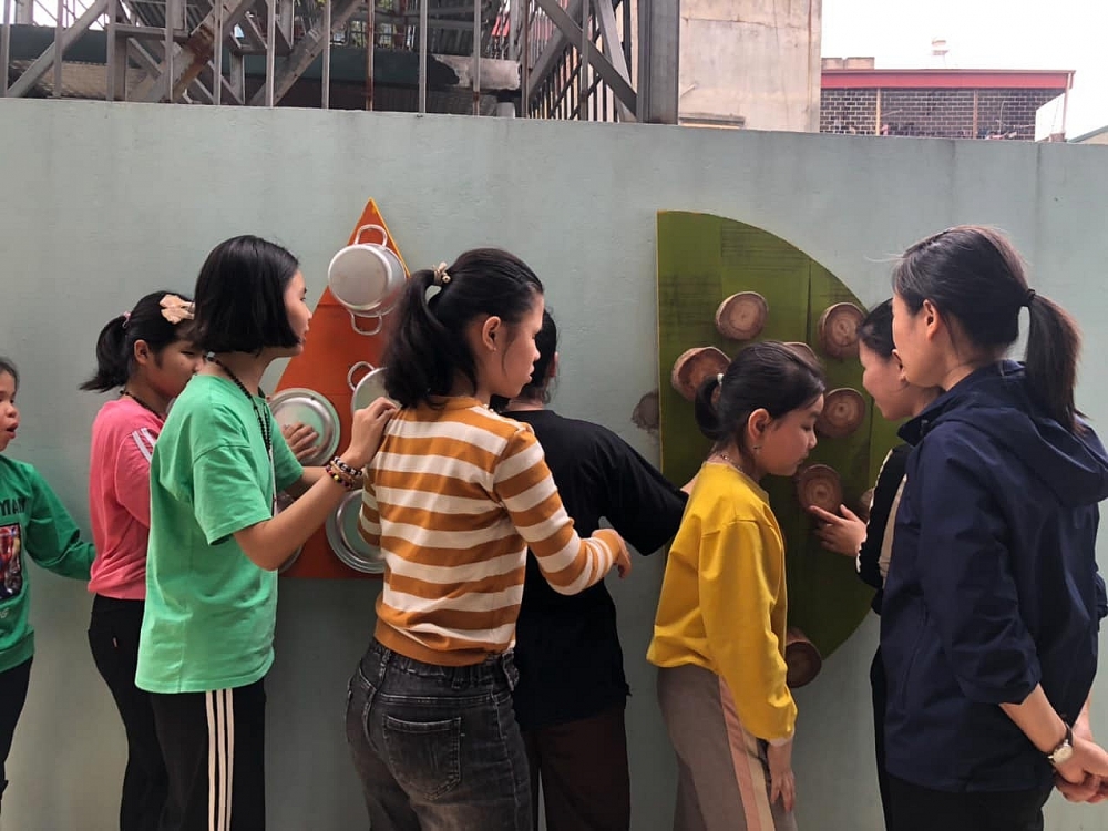 Think Playgrounds bàn giao sân chơi cho trẻ em khiếm thị tại Bắc Ninh