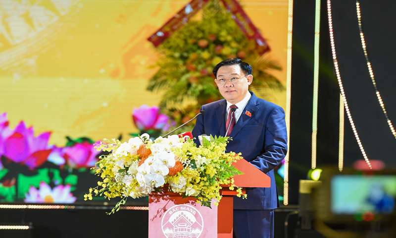 Chủ tịch Quốc hội Vương Đình Huệ dự Lễ công bố thành lập thị xã Việt Yên