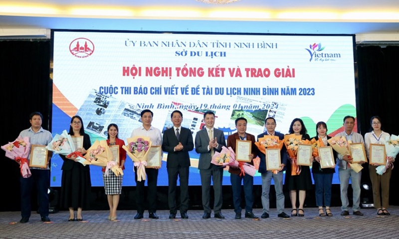 Phóng viên Báo Xây dựng đạt giải C cuộc thi báo chí viết về đề tài du lịch Ninh Bình năm 2023