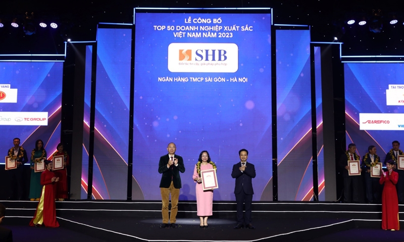 SHB 5 năm liên tiếp được vinh danh “Top 50 doanh nghiệp xuất sắc nhất Việt Nam”