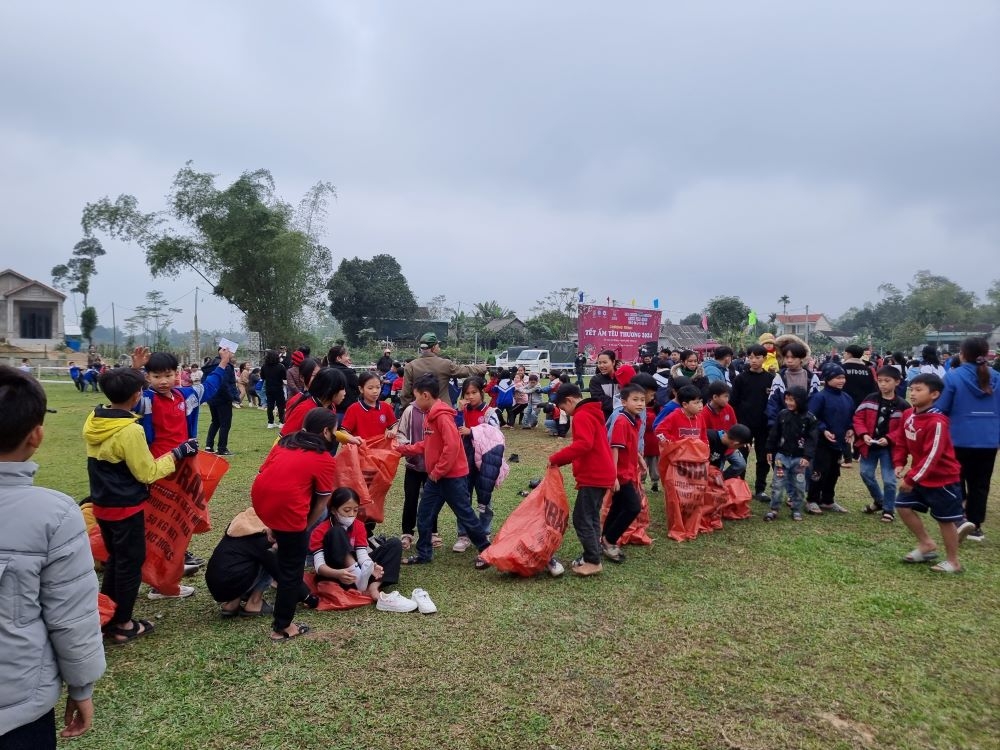 Đoàn Thanh niên Bộ Xây dựng với các hoạt động vì cuộc sống cộng đồng tại tỉnh Hà Tĩnh