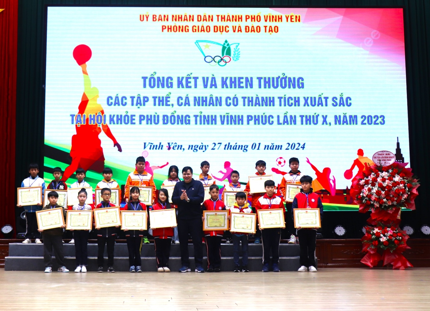 Vĩnh Yên (Vĩnh Phúc): Khen thưởng 95 học sinh và giáo viên có thành tích xuất sắc tại Hội khoẻ Phù Đổng tỉnh lần thứ X