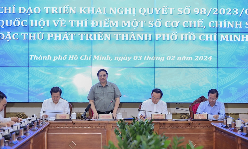 Thủ tướng chủ trì Phiên họp lần thứ hai Ban Chỉ đạo triển khai cơ chế, chính sách đặc thù với Thành phố Hồ Chí Minh