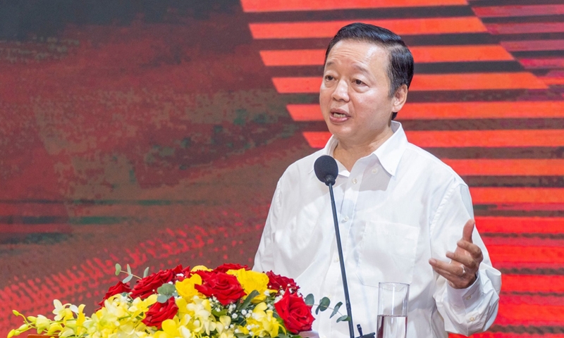 Phó Thủ tướng Trần Hồng Hà thăm, làm việc tại khu căn cứ cảng và bãi chế tạo của PTSC