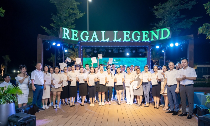 Regal Group thưởng Tết 2024 từ 1 đến 6 tháng lương