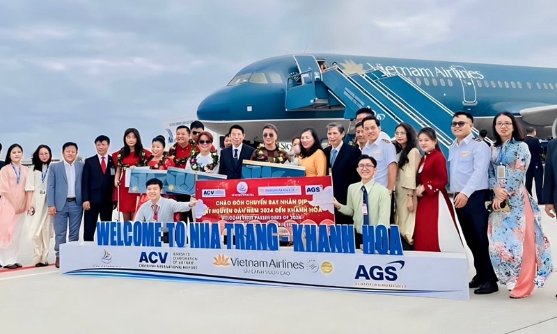 Khánh Hòa: Đón chuyến bay “xông đất” đầu năm Giáp Thìn 2024