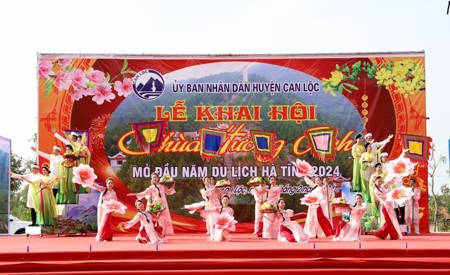 Hà Tĩnh: Mở đầu năm du lịch 2024 bằng Lễ hội chùa Hương Tích