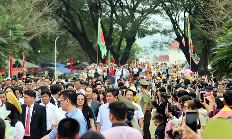 Hơn 184.000 lượt du khách đến Bình Định dịp Tết Giáp Thìn 2024
