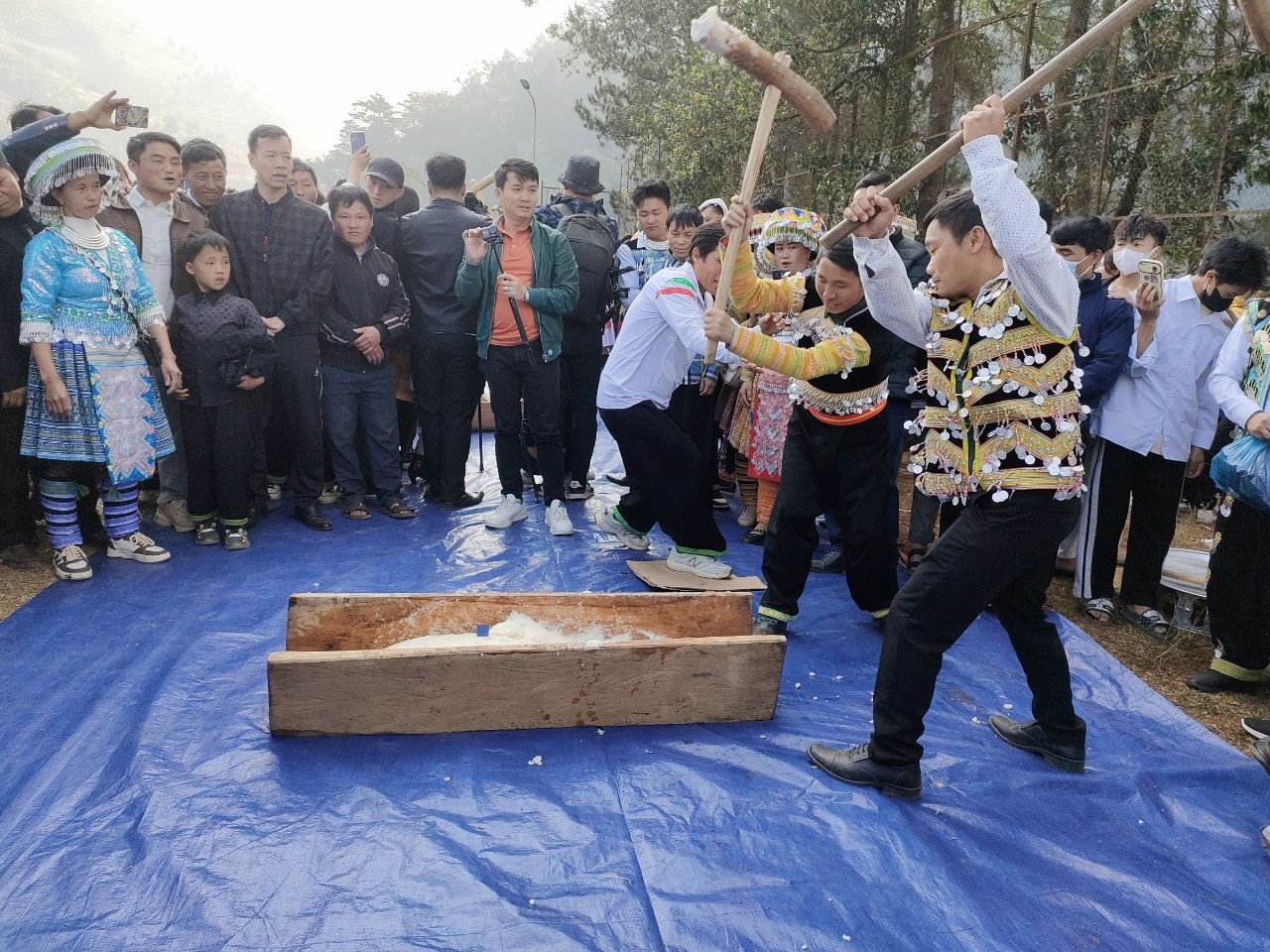 Trạm Tấu (Yên Bái): Khai mạc Lễ hội Gầu Tào dân tộc Mông 2024