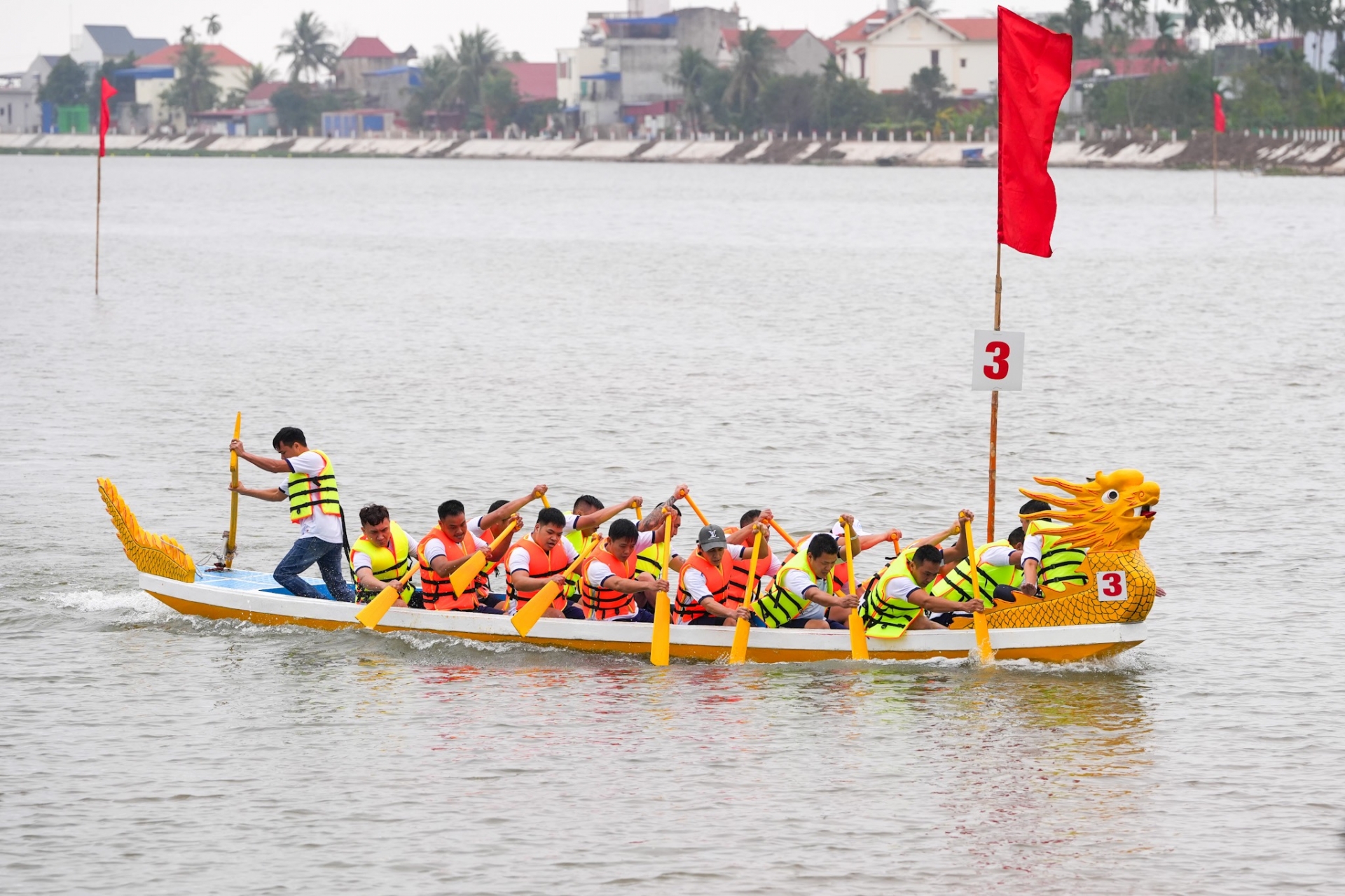 Hải Phòng: Sôi nổi giải Đua thuyền Rồng trên sông Đa Độ