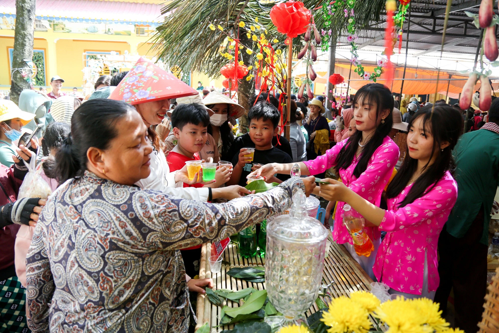 Rằm tháng Giêng, không thể bỏ qua 3 trải nghiệm “made in Tây Ninh” đặc biệt này