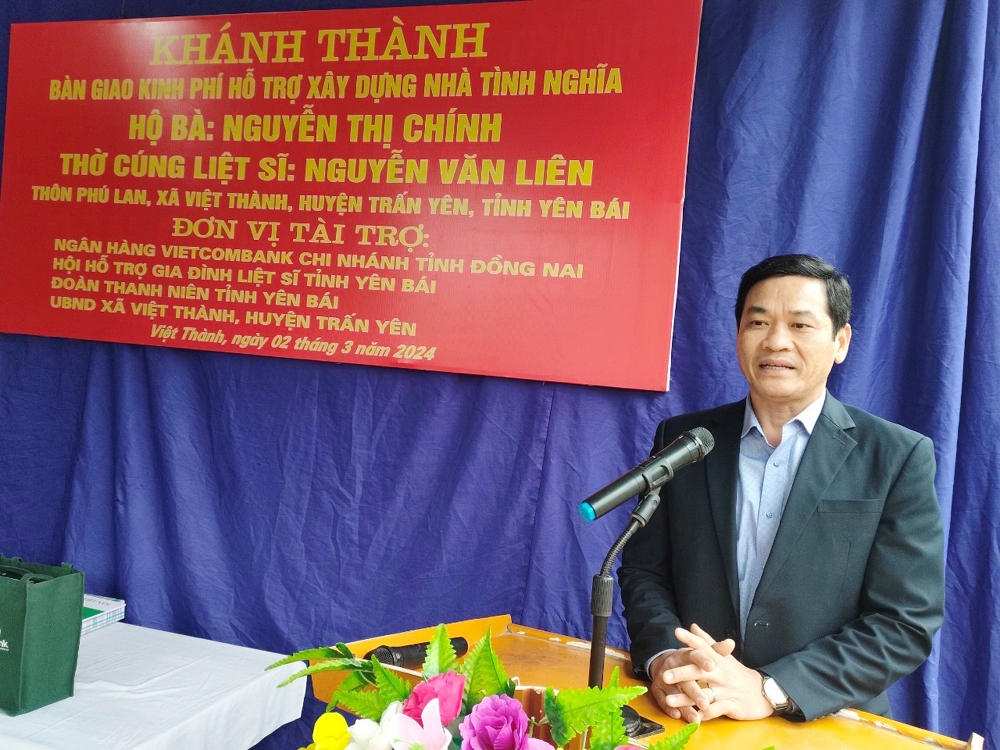 Ngân hàng Vietcombank Chi nhánh Đồng Nai bàn giao 120 triệu đồng tài trợ làm nhà tình nghĩa tại Yên Bái