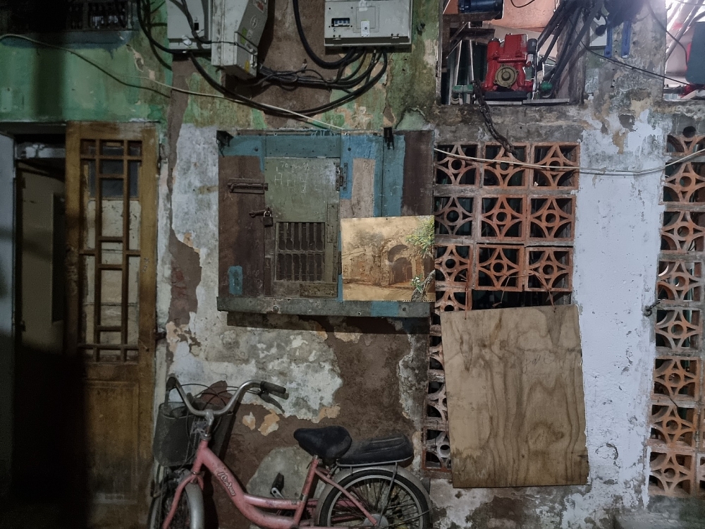 Cải tạo, xây dựng lại chung cư cũ tại Hà Nội: Vướng mắc do đâu?