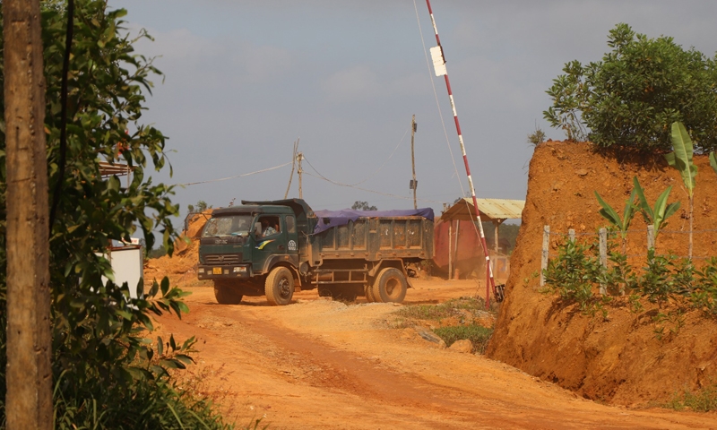 Quảng Nam: Trạm cân tại mỏ đất của Công ty TNHH Khoáng sản Đại Sơn chỉ lưu lại dữ liệu một ngày trong suốt 2 tháng