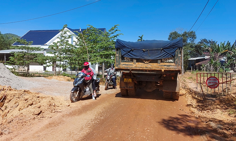 Quảng Nam: Trạm cân tại mỏ đất của Công ty TNHH Khoáng sản Đại Sơn chỉ lưu lại dữ liệu một ngày trong suốt 2 tháng