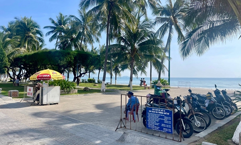Khánh Hòa: Chưa truy thu được lượng lớn tiền tại các bãi giữ xe dọc bờ biển Nha Trang