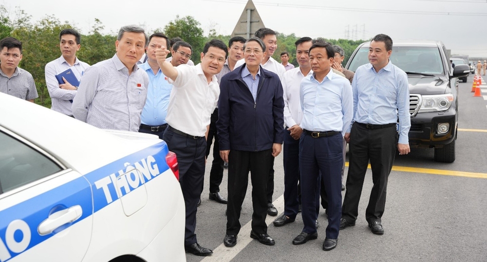 Thừa Thiên – Huế: Ưu tiên nguồn lực đầu tư cao tốc Cam Lộ - La Sơn lên 4 làn xe