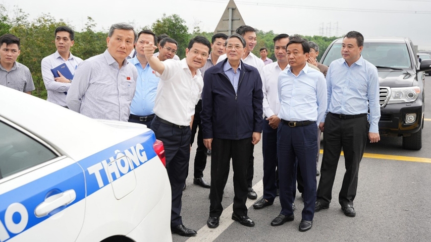 Thừa Thiên – Huế: Ưu tiên nguồn lực đầu tư cao tốc Cam Lộ - La Sơn lên 4 làn xe