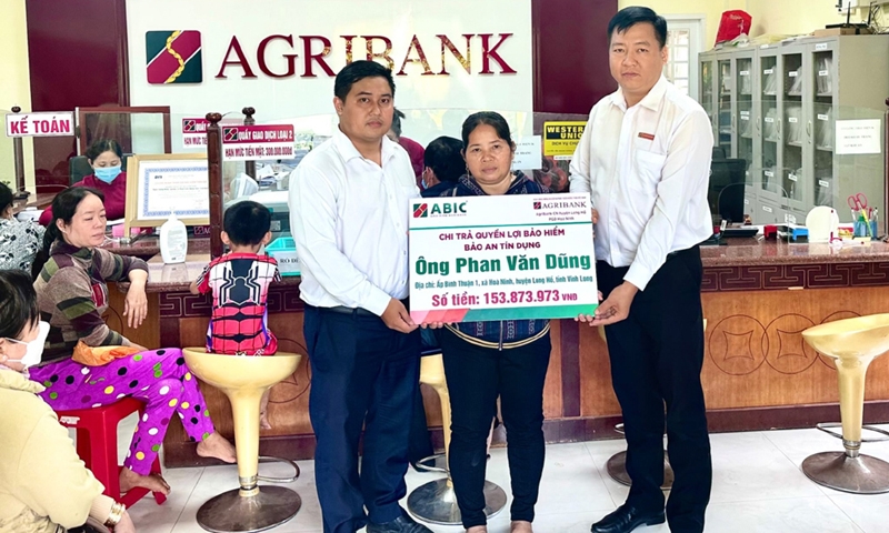 Agribank Chi nhánh tỉnh Vĩnh Long: Phát động chương trình thi đua “Vững bước thành công – Khám phá thế giới cùng ABIC”