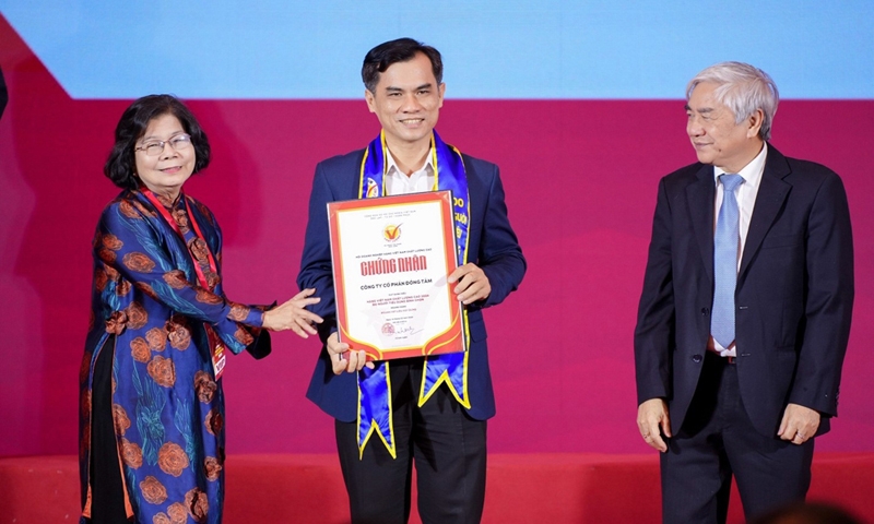 Dongtam Group giữ vững danh hiệu Hàng Việt Nam chất lượng cao năm 2024