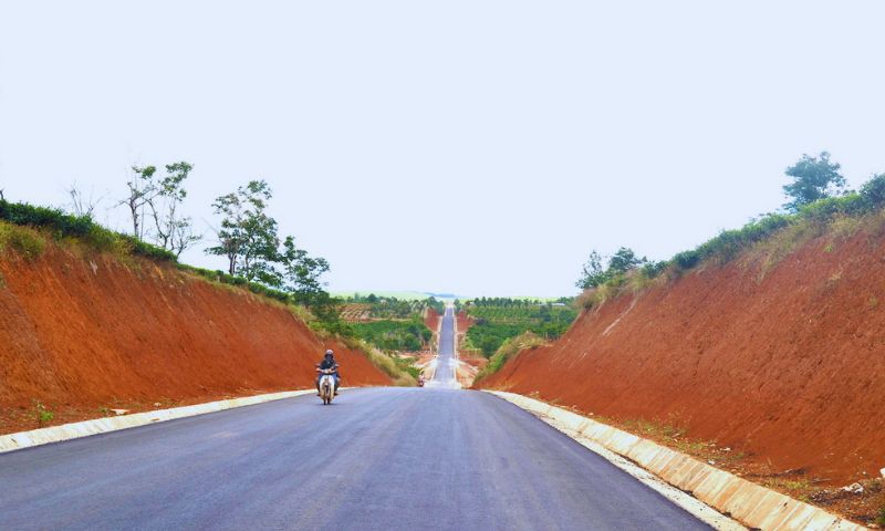 Phó Giám đốc Quỹ Bảo vệ và Phát triển rừng Gia Lai bị kiểm tra vì dấu hiệu vi phạm tại Dự án xây dựng đường Hồ Chí Minh