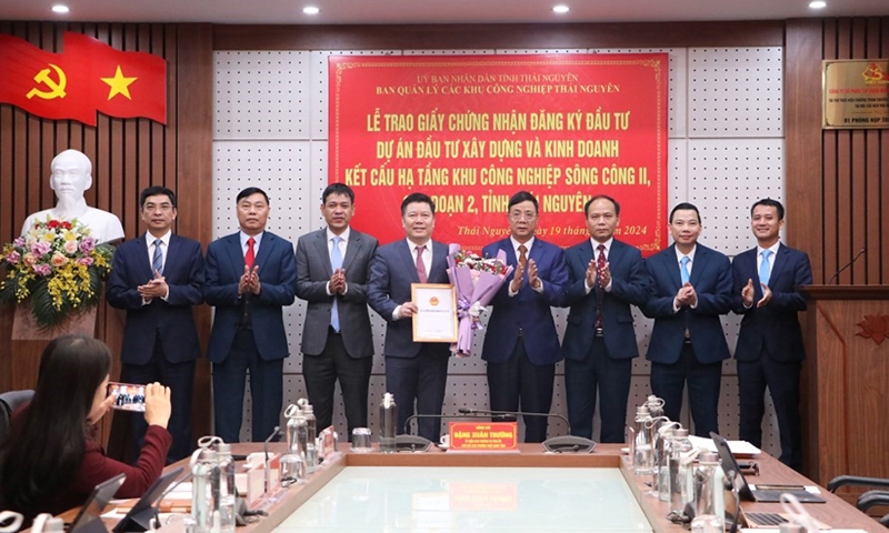 Viglacera nhận Giấy chứng nhận đăng ký đầu tư Dự án hạ tầng Khu công nghiệp Sông Công II giai đoạn 2, tỉnh Thái Nguyên