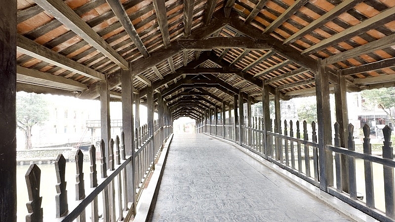 Ninh Bình: Độc đáo kiến trúc cầu ngói Phát Diệm hơn trăm năm tuổi