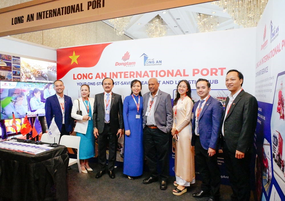 Cảng quốc tế Long An: Tạo dấu ấn tại Triển lãm Cảng biển & Logistics Philippines