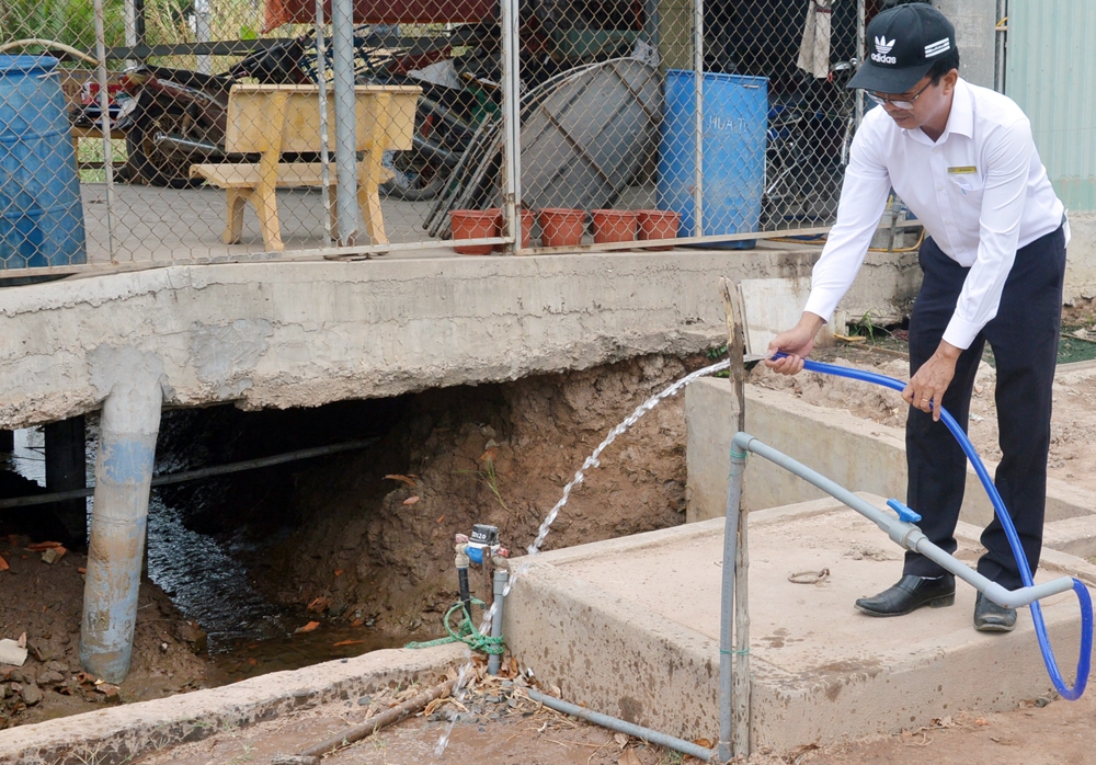 Tiền Giang: Mở 40 vòi nước ngọt hỗ trợ người dân vùng hạn mặn