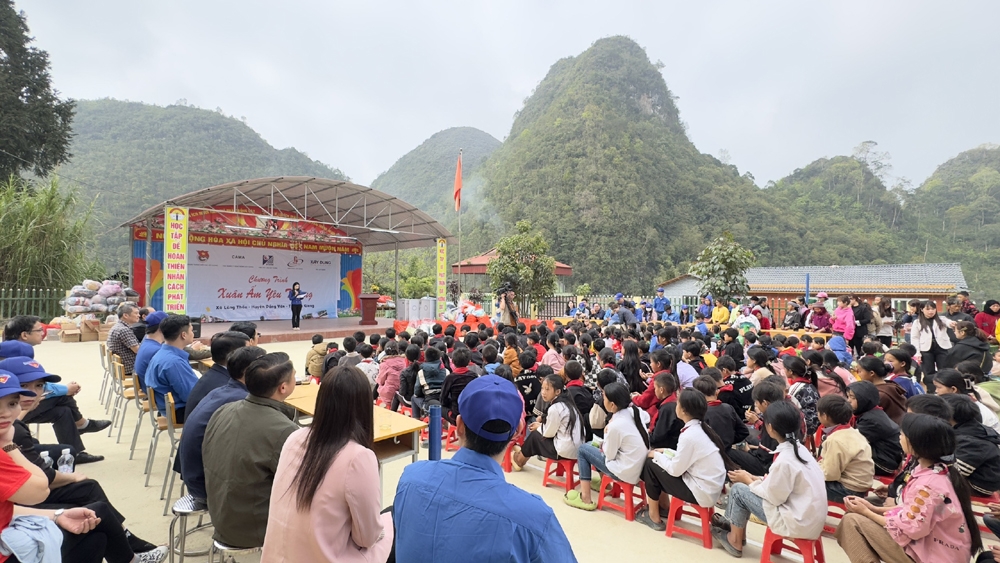 Các Cơ sở đoàn, Chi đoàn trực thuộc Đoàn thanh niên Bộ Xây dựng với nhiều hoạt động ý nghĩa tại Hà Giang