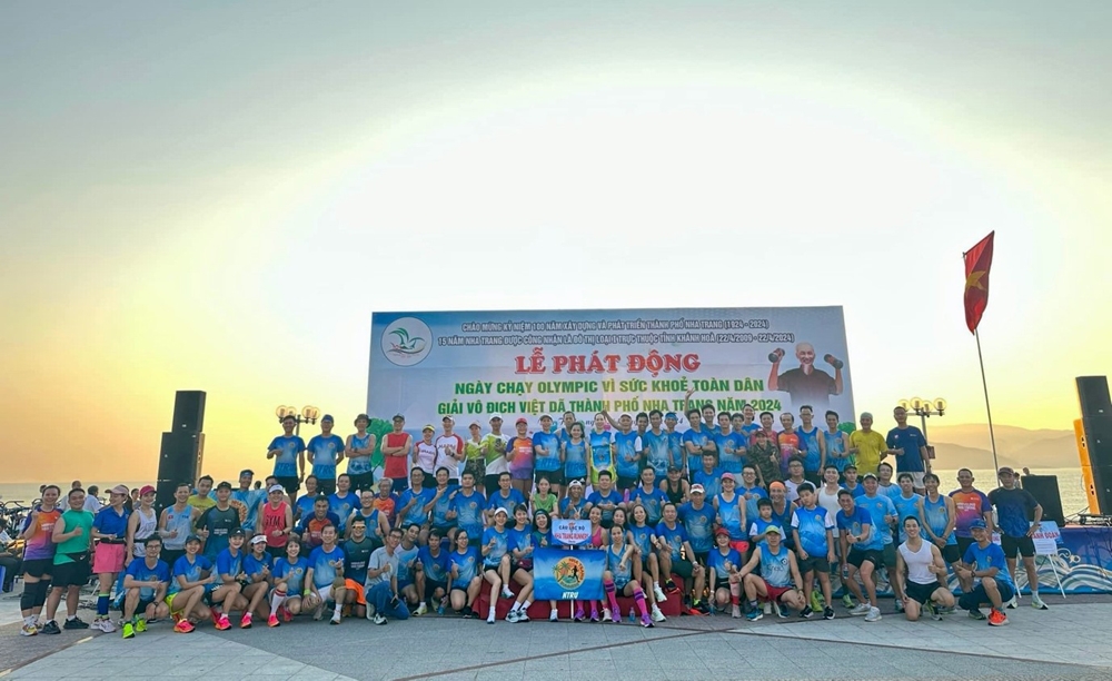 Nha Trang: Hơn 6.000 người tham dự Ngày chạy Olympic vì sức khỏe toàn dân