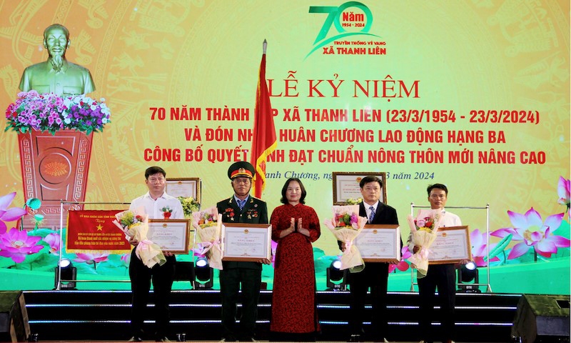 Nghệ An: Xã Thanh Liên đón nhận Huân chương Lao động hạng Ba và Bằng công nhận xã đạt chuẩn nông thôn mới nâng cao