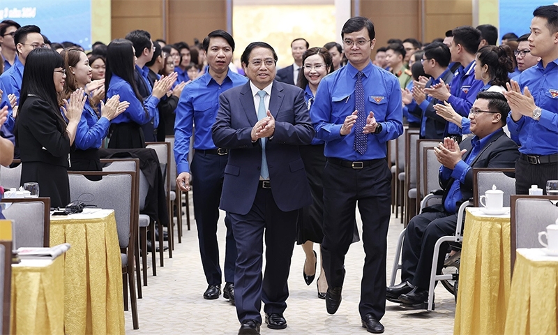 Thủ tướng Phạm Minh Chính gặp mặt và đối thoại với thanh niên về Chuyển đổi Số