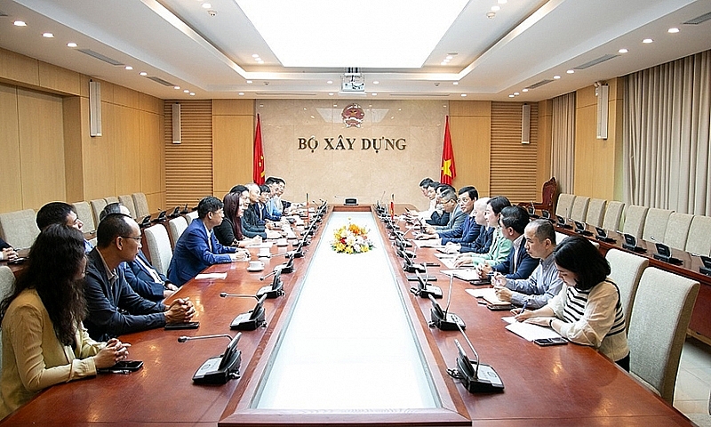 Deputy Minister Bui Xuan Dung received the Chinese business delegation