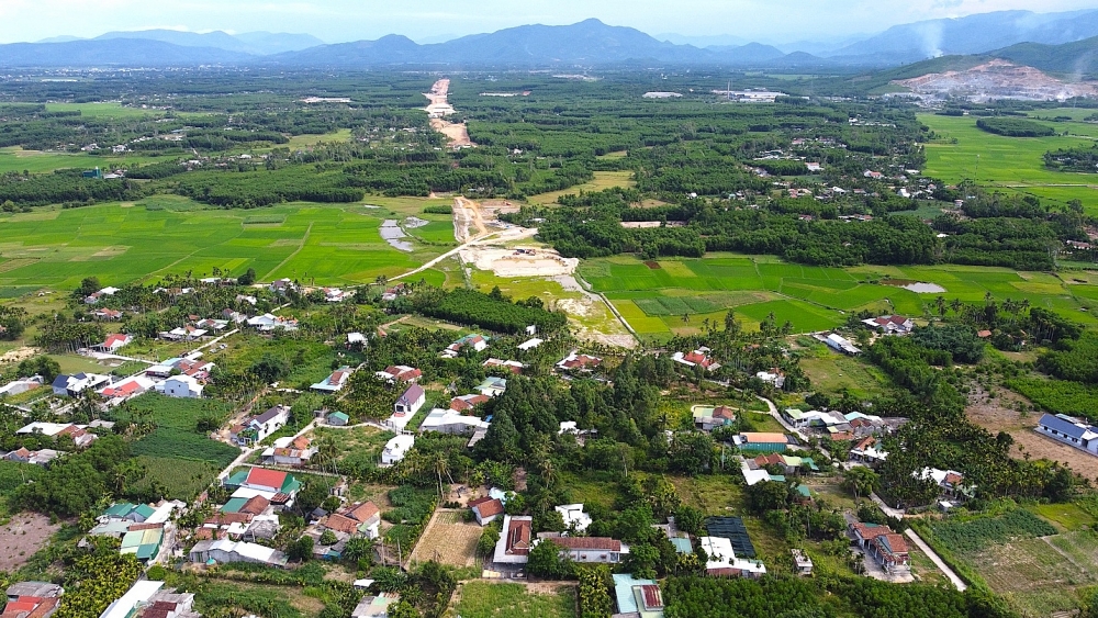 Quảng Ngãi: Phê duyệt tiền cấp quyền khai thác mỏ đất Núi Bé