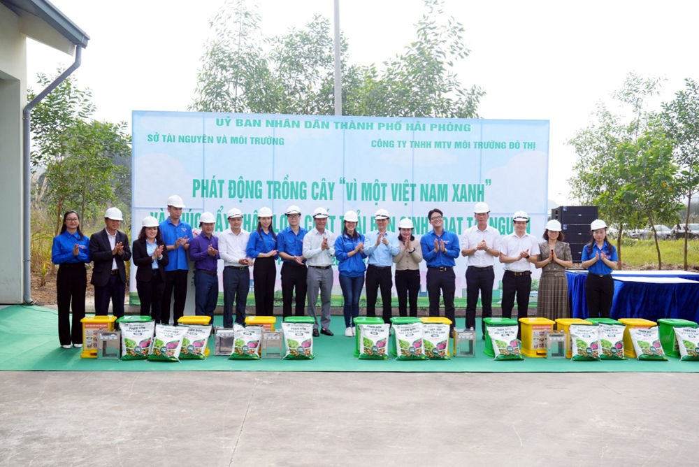 Hải Phòng: Phát động trồng 800 cây xanh tại Khu liên hợp xử lý chất thải rắn Gia Minh