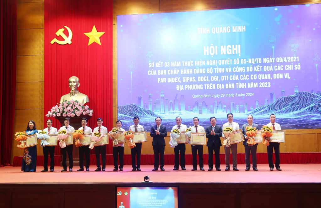 Quảng Ninh: Cải cách hành chính cải thiện môi trường đầu tư