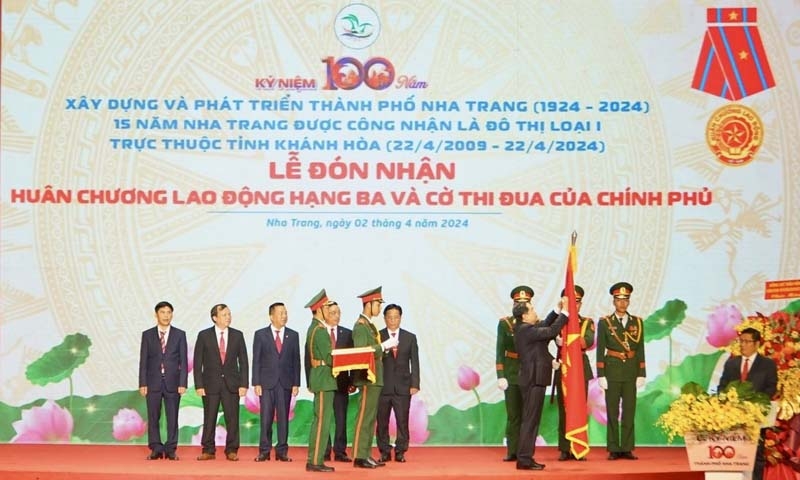 Lễ kỷ niệm 100 năm xây dựng và phát triển thành phố Nha Trang
