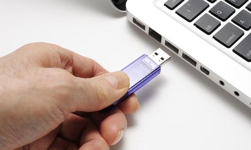 Tài liệu dự thầu trong USB có coi là hợp lệ?
